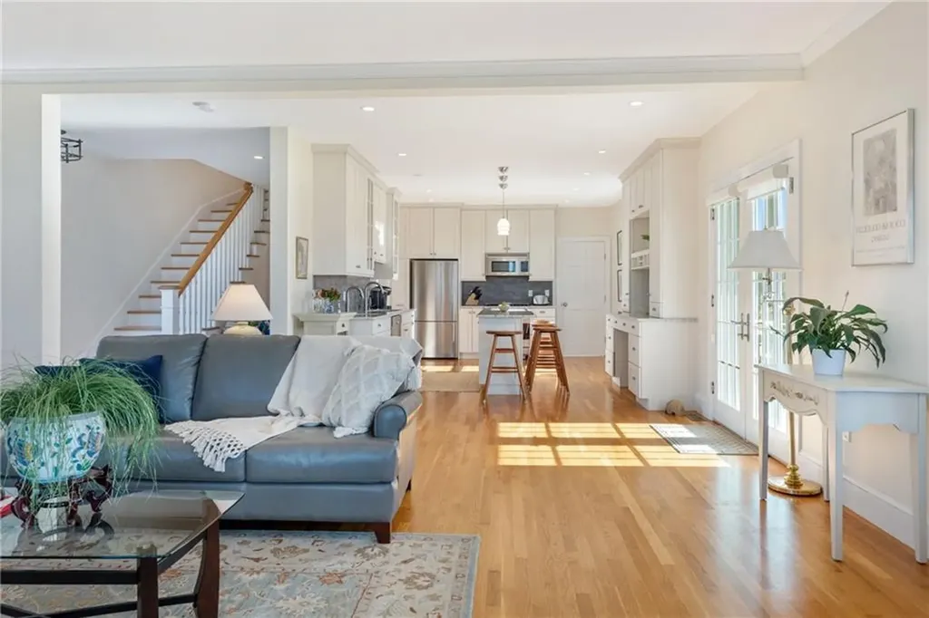 591 Ocean Avenue Newport RI 02840