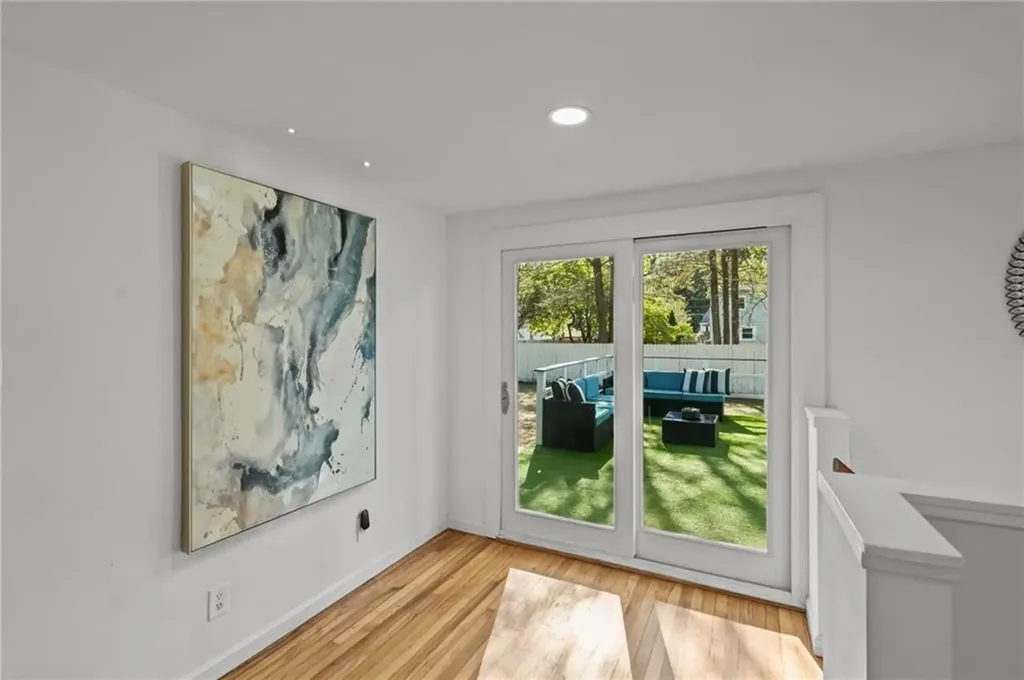 21 Lake Drive North Kingstown RI 02852