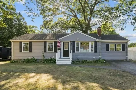 21 Lake Drive North Kingstown RI 02852