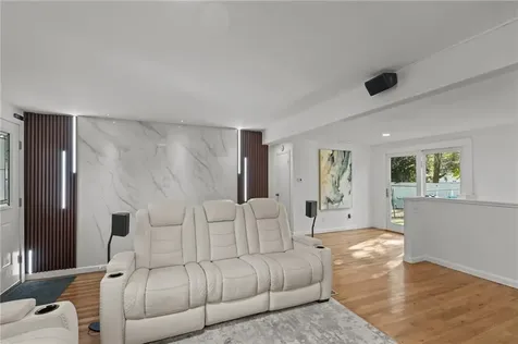 21 Lake Drive North Kingstown RI 02852