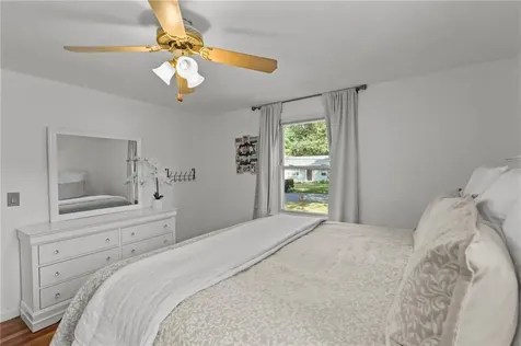 21 Lake Drive North Kingstown RI 02852