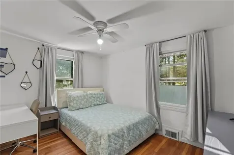 21 Lake Drive North Kingstown RI 02852