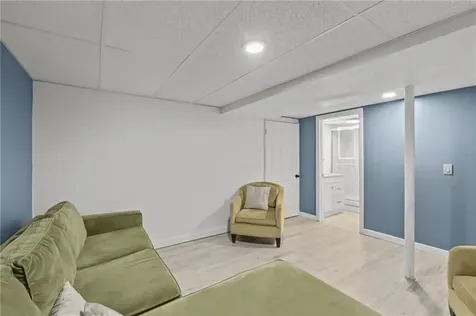 21 Lake Drive North Kingstown RI 02852