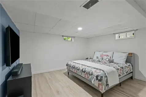 21 Lake Drive North Kingstown RI 02852