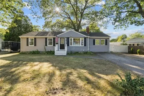 21 Lake Drive North Kingstown RI 02852