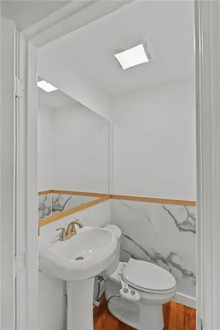 21 Lake Drive North Kingstown RI 02852