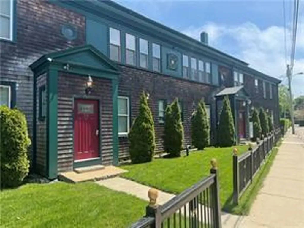38 Freebody Street Newport RI 02840