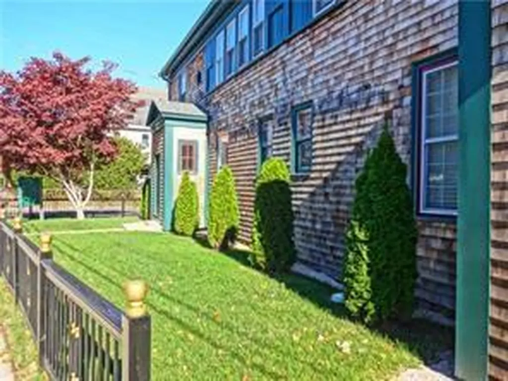 38 Freebody Street Newport RI 02840