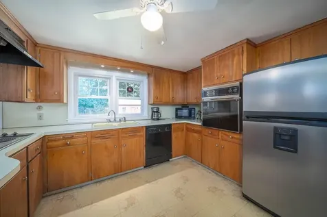 130 Austin Road North Kingstown RI 02852