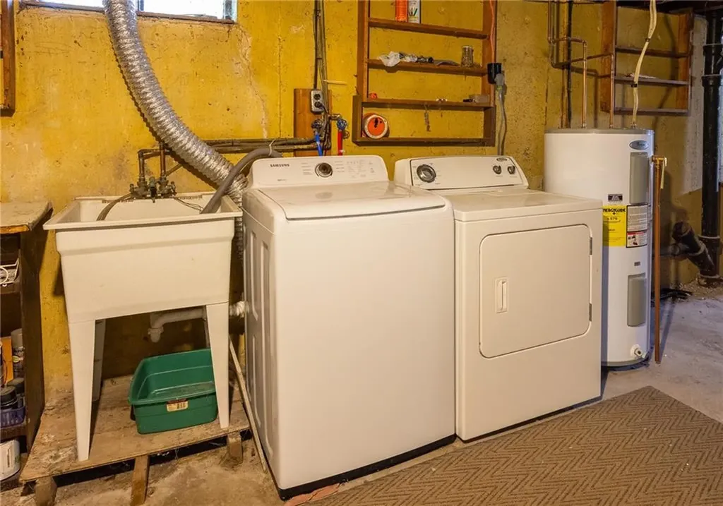 11 Salem Drive North Providence RI 02904