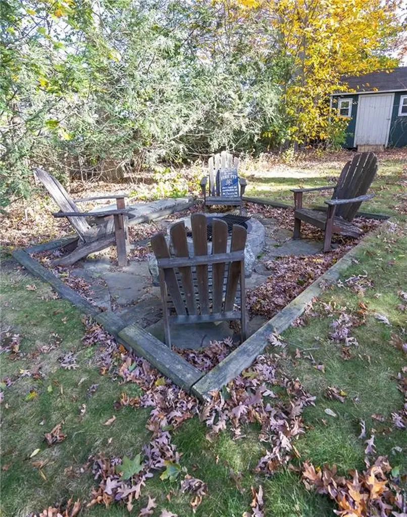 11 Salem Drive North Providence RI 02904