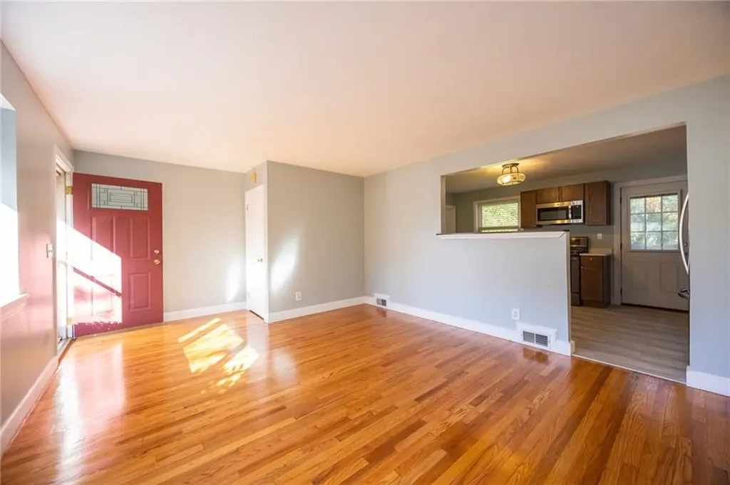 11 Salem Drive North Providence RI 02904