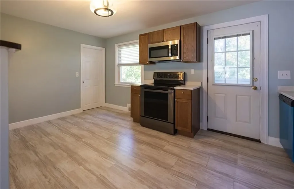 11 Salem Drive North Providence RI 02904