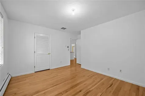 24 Greenwood Lane Lincoln RI 02865