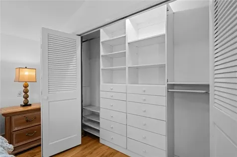 24 Greenwood Lane Lincoln RI 02865