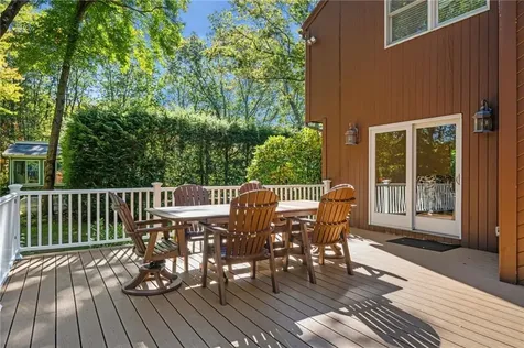 24 Greenwood Lane Lincoln RI 02865