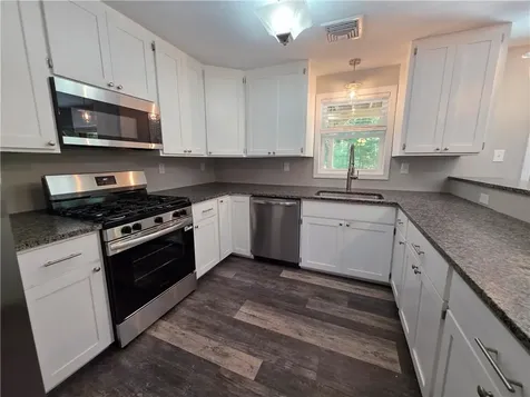 302 Chopmist Hill Road Glocester RI 02814