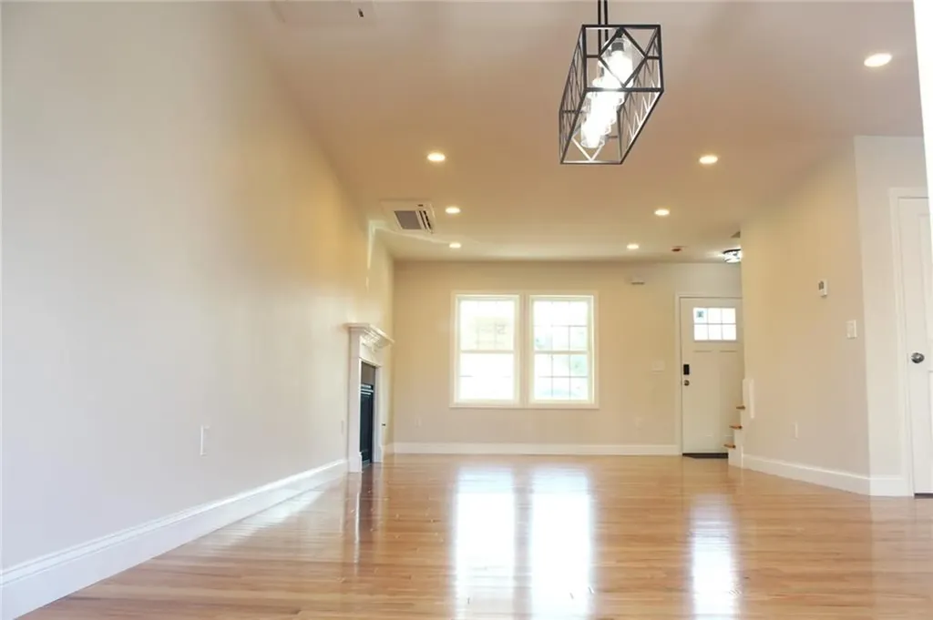 19 Piedmont Avenue Cranston RI 02910