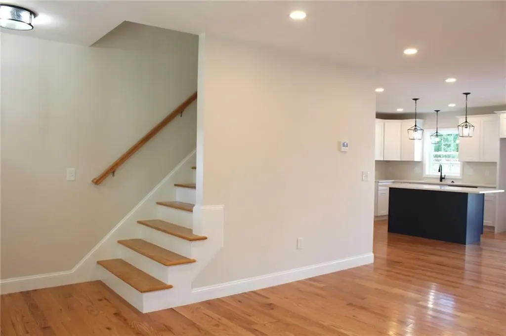 19 Piedmont Avenue Cranston RI 02910