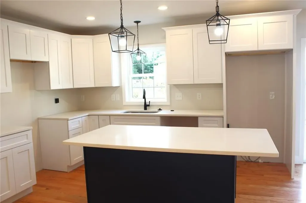 19 Piedmont Avenue Cranston RI 02910