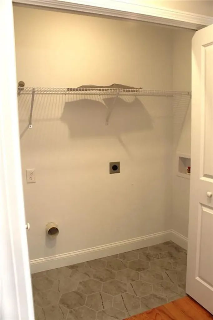 19 Piedmont Avenue Cranston RI 02910