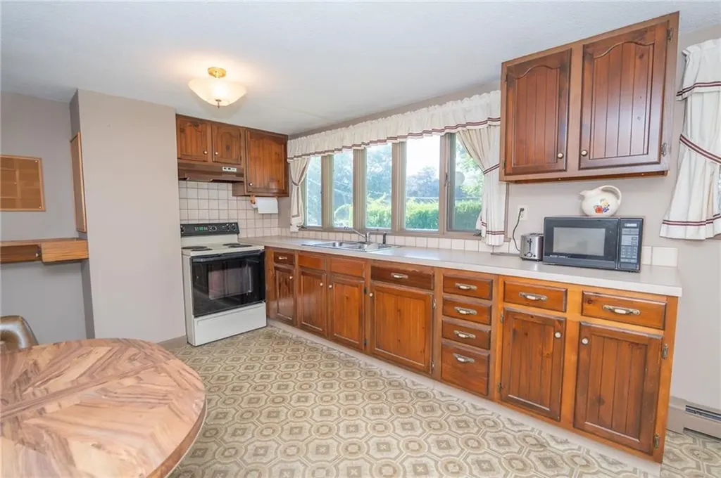 137 A Kingstown Road Narragansett RI 02882
