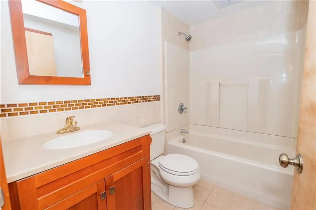 137 A Kingstown Road Narragansett RI 02882