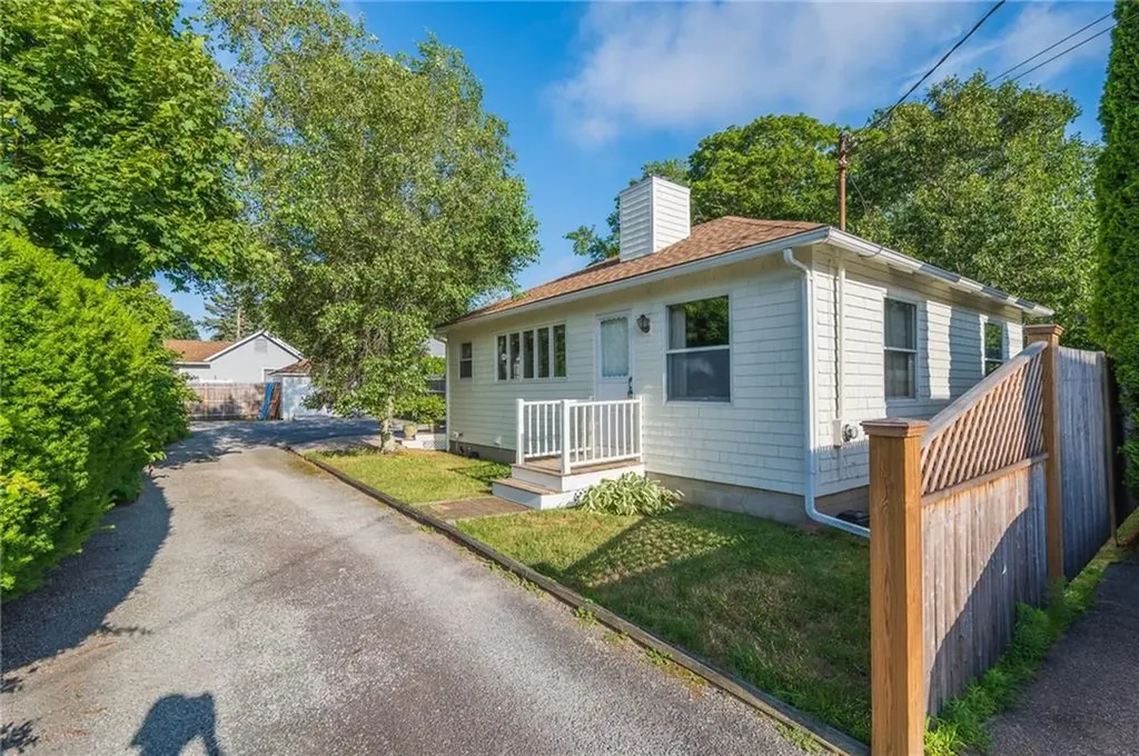 137 A Kingstown Road Narragansett RI 02882