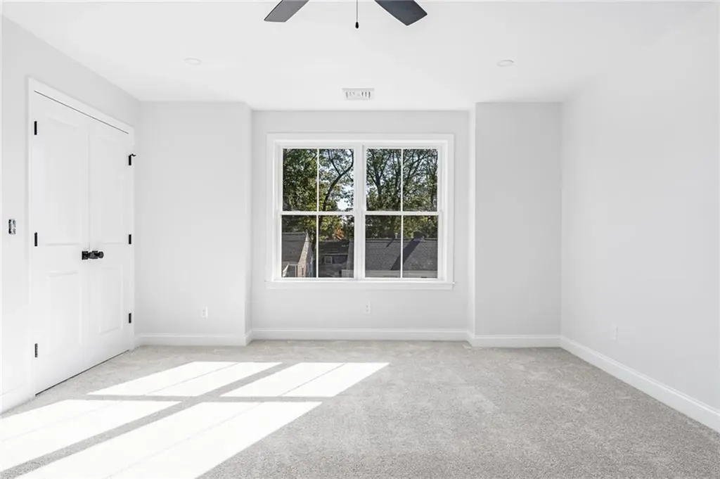 81 Pine Crest Drive East Providence RI 02915