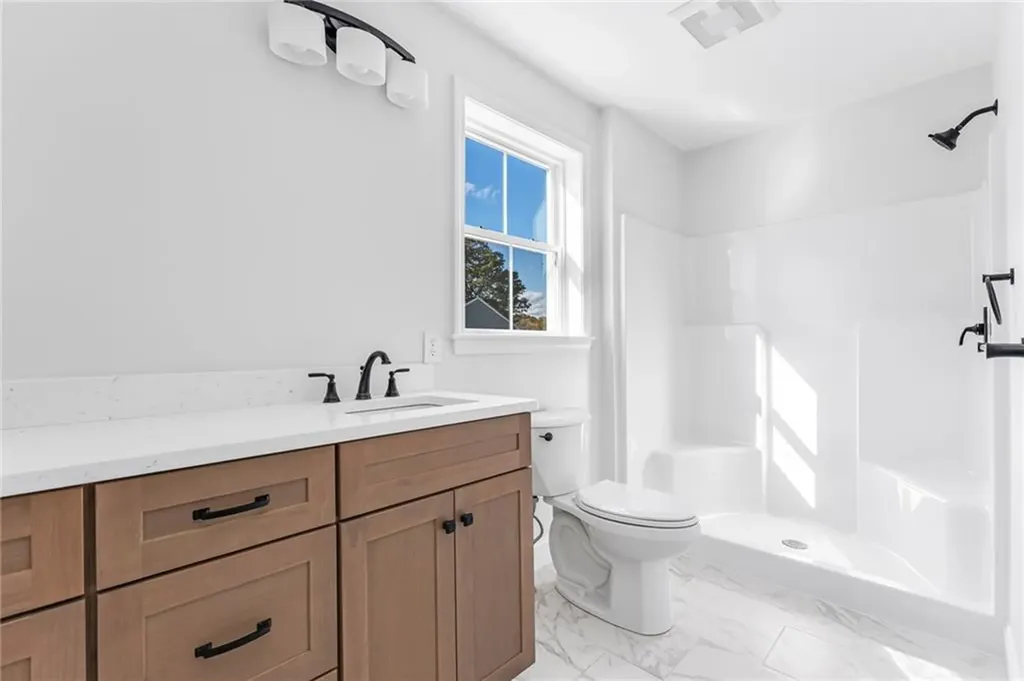 81 Pine Crest Drive East Providence RI 02915