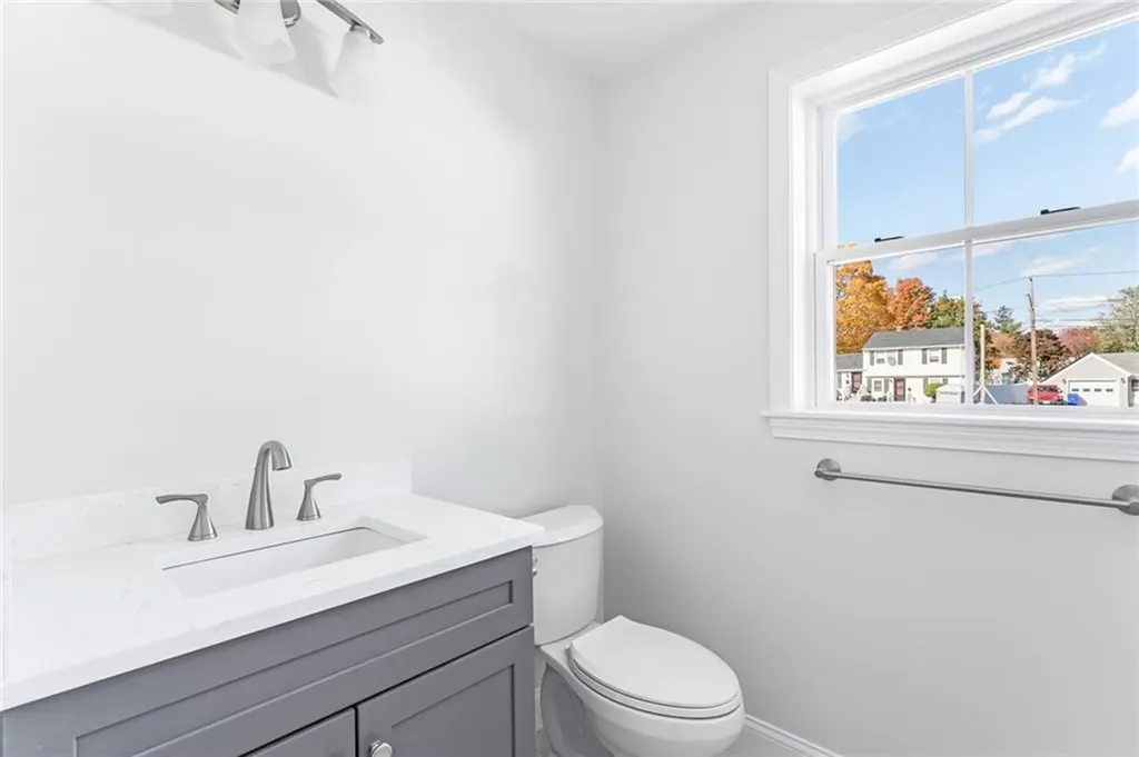 81 Pine Crest Drive East Providence RI 02915