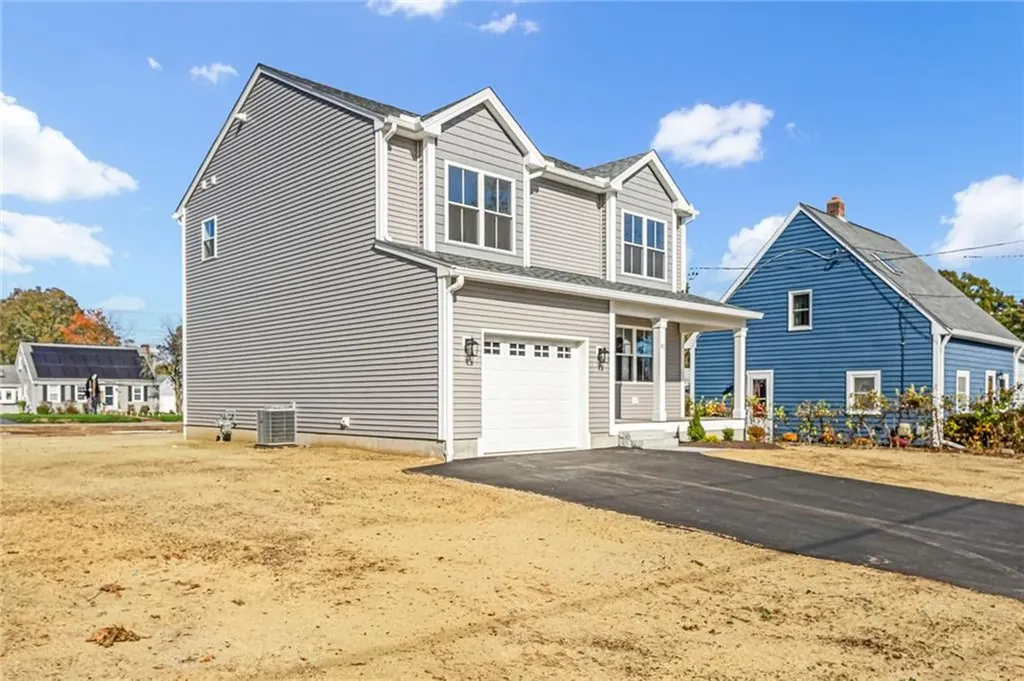 81 Pine Crest Drive East Providence RI 02915