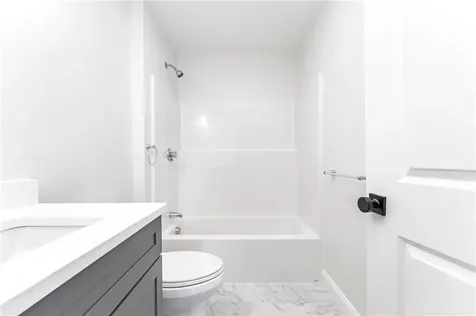 81 Pine Crest Drive East Providence RI 02915