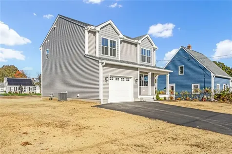 81 Pine Crest Drive East Providence RI 02915