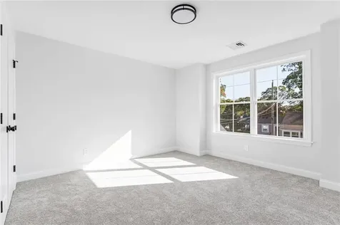 81 Pine Crest Drive East Providence RI 02915