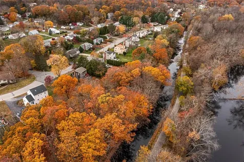 7 Maria Street Lincoln RI 02865