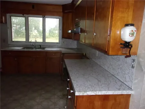 79 Alan Avenue Portsmouth RI 02871