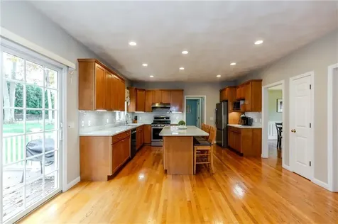 11 Raven Circle Cranston RI 02921