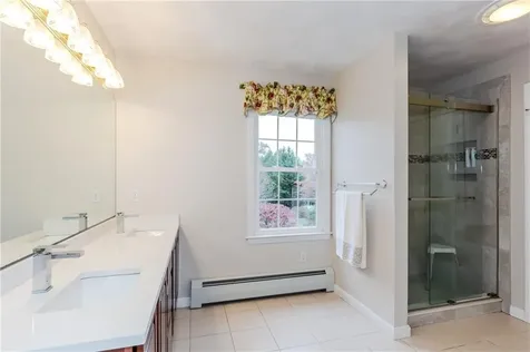 11 Raven Circle Cranston RI 02921