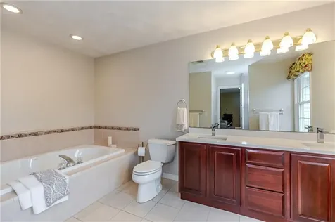 11 Raven Circle Cranston RI 02921