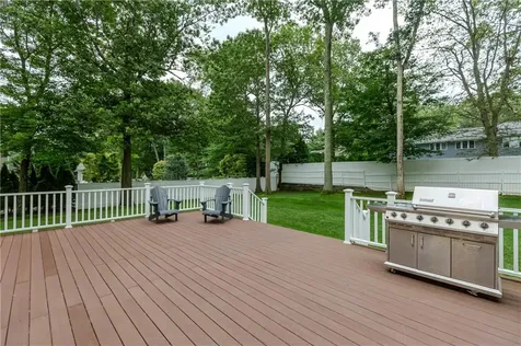 11 Raven Circle Cranston RI 02921