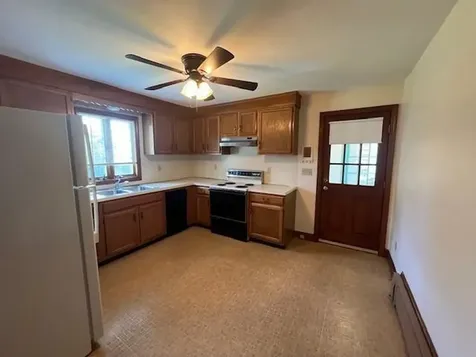 24 Garfield Avenue Bristol RI 02809