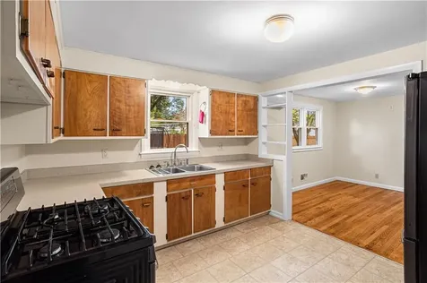 85 Sachem Road North Kingstown RI 02852