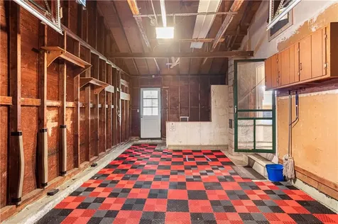 85 Sachem Road North Kingstown RI 02852