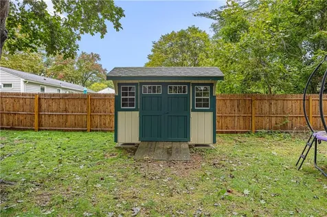 85 Sachem Road North Kingstown RI 02852