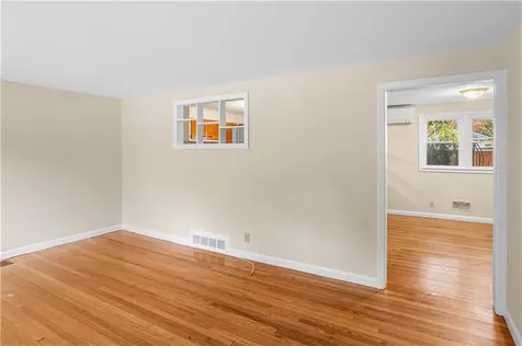 85 Sachem Road North Kingstown RI 02852