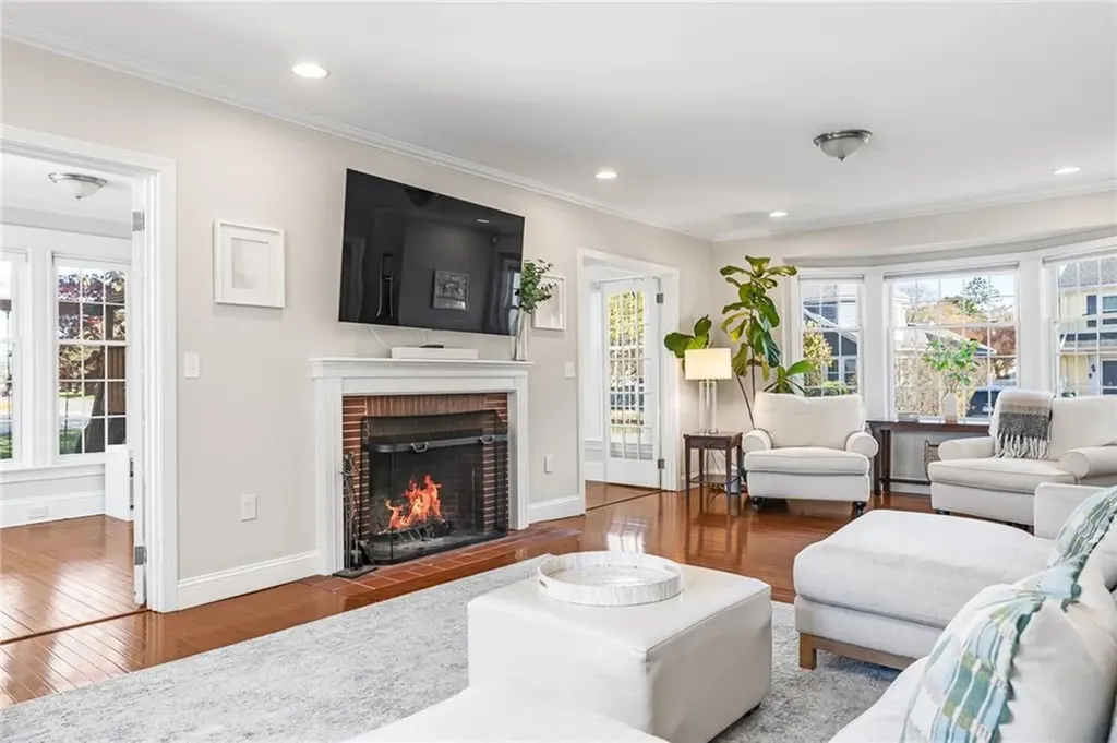 241 Wilson Avenue East Providence RI 02916