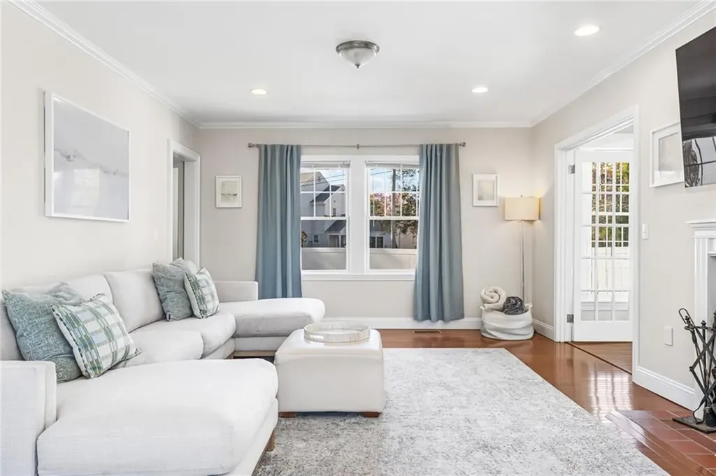 241 Wilson Avenue East Providence RI 02916