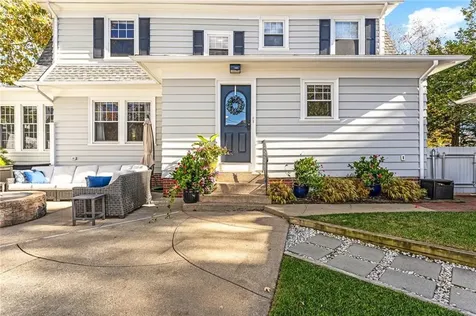 241 Wilson Avenue East Providence RI 02916