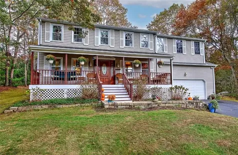 55 Whisper Lane North Kingstown RI 02852